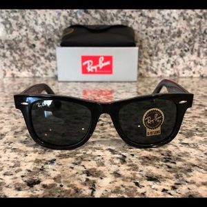 Black Rayban Wayfarer Unisex Sunglasses